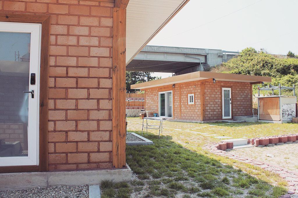 Tobang Red Clay Pension Pohang Eksteriør bilde